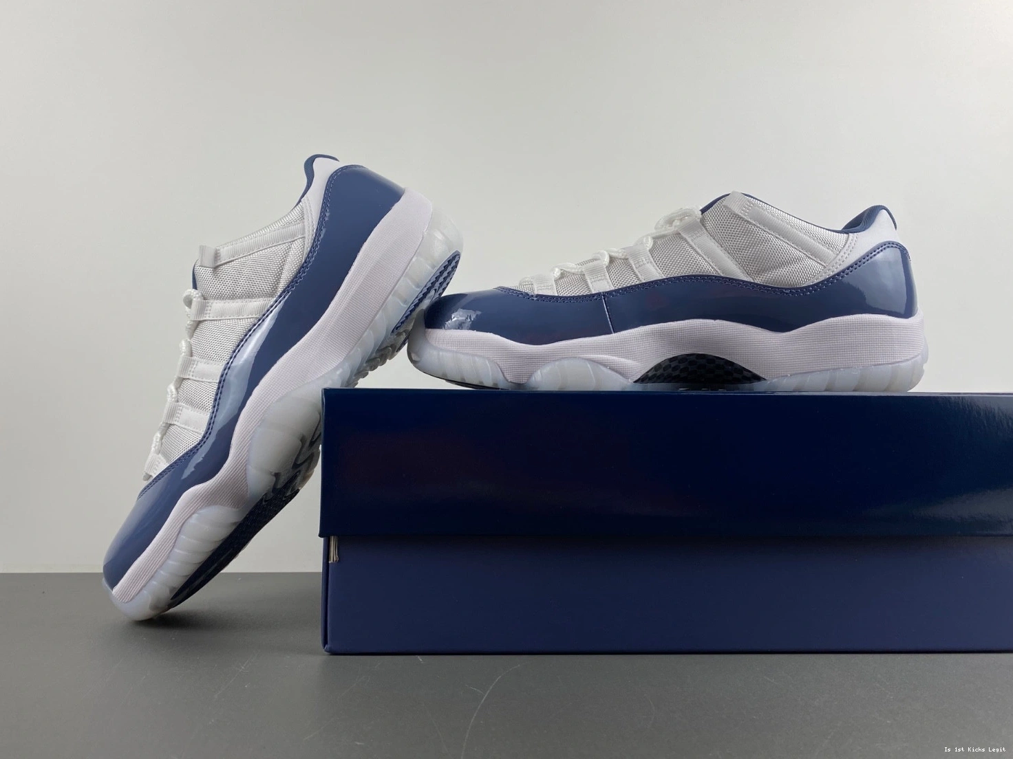 Low Air FV5104-104 Retro Jordan 11 Midnight Navy White  0830